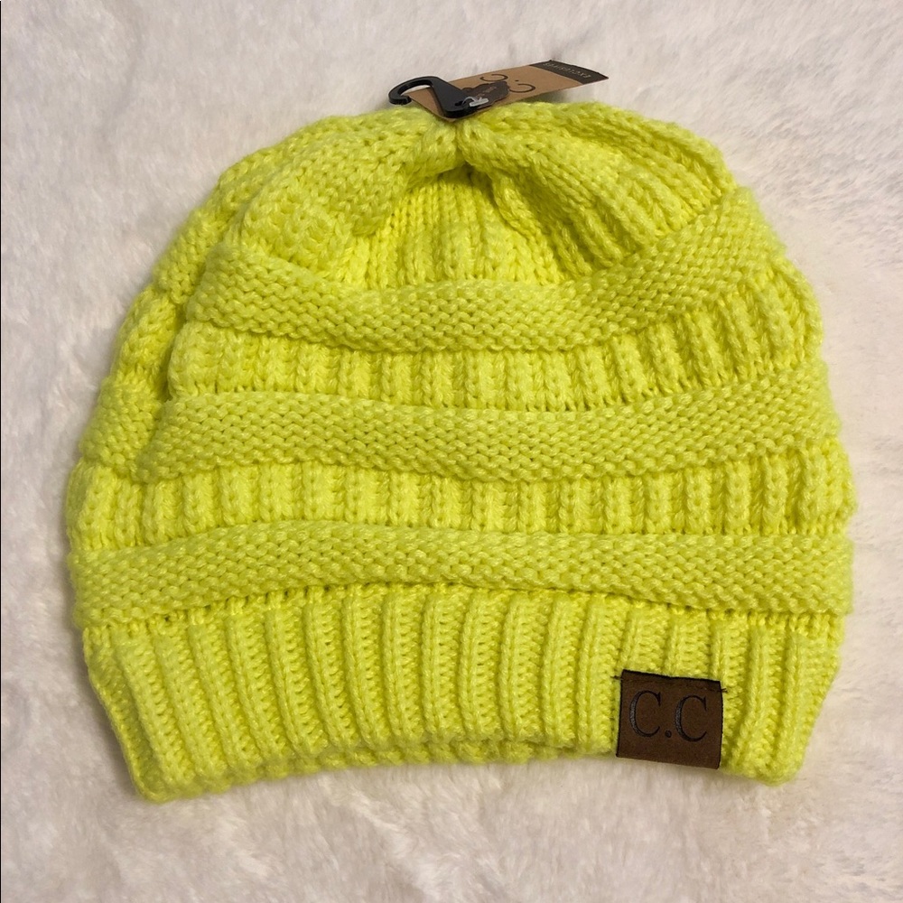 3/$30 💋 CC beanie